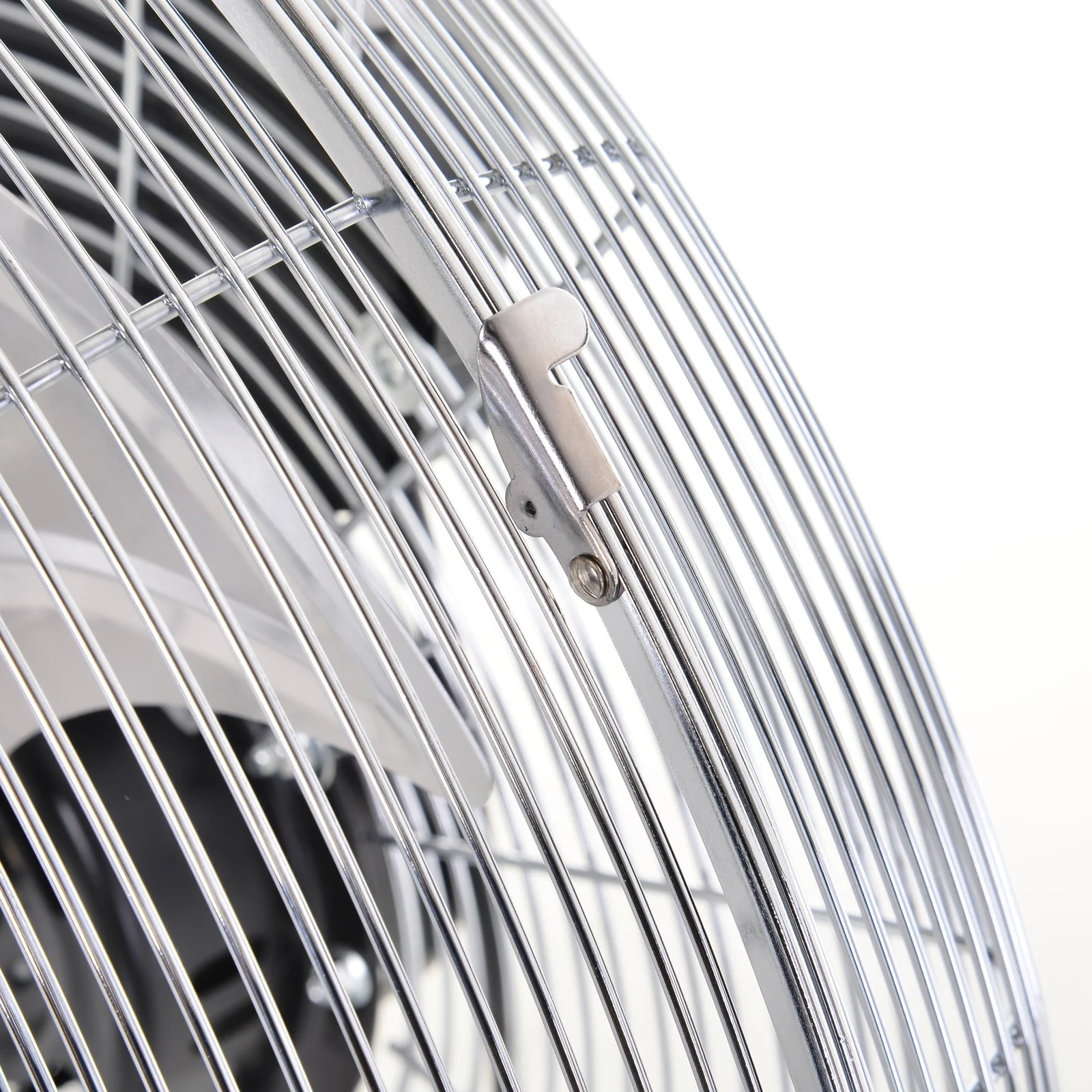 20" Chrome Metal Floor Fan with Tilting - Image 7