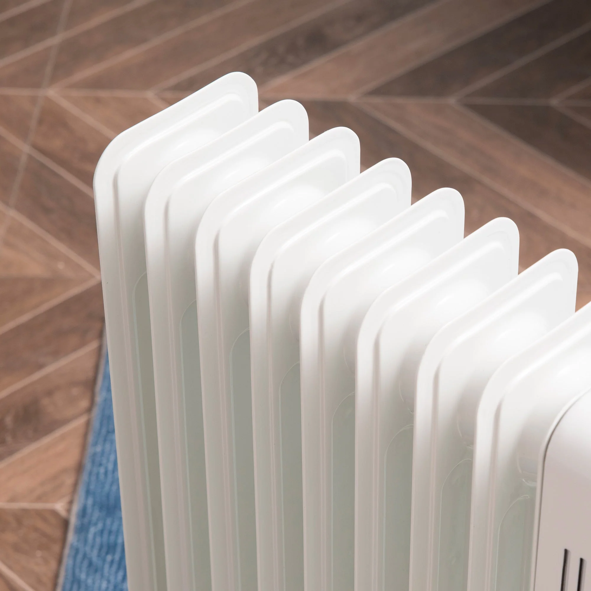 2180W Oil Filled Radiator - Image 9