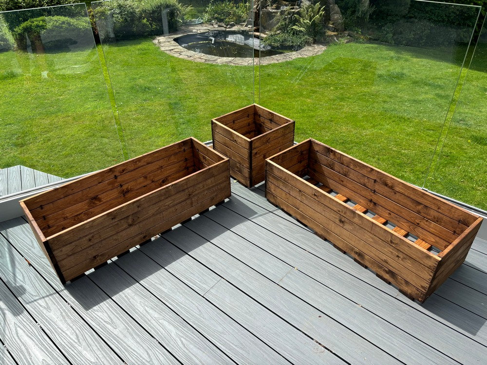 Berwick Garden Planter by Charles Taylor - Image 6