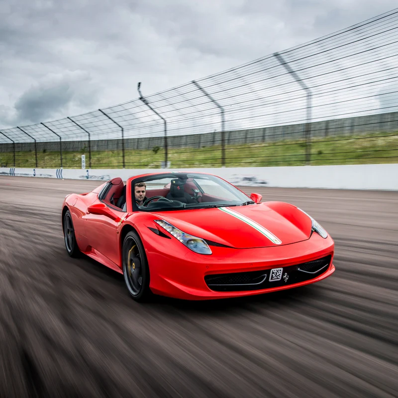 Double Lamborghini or Double Ferrari - Gift Experience - Image 4