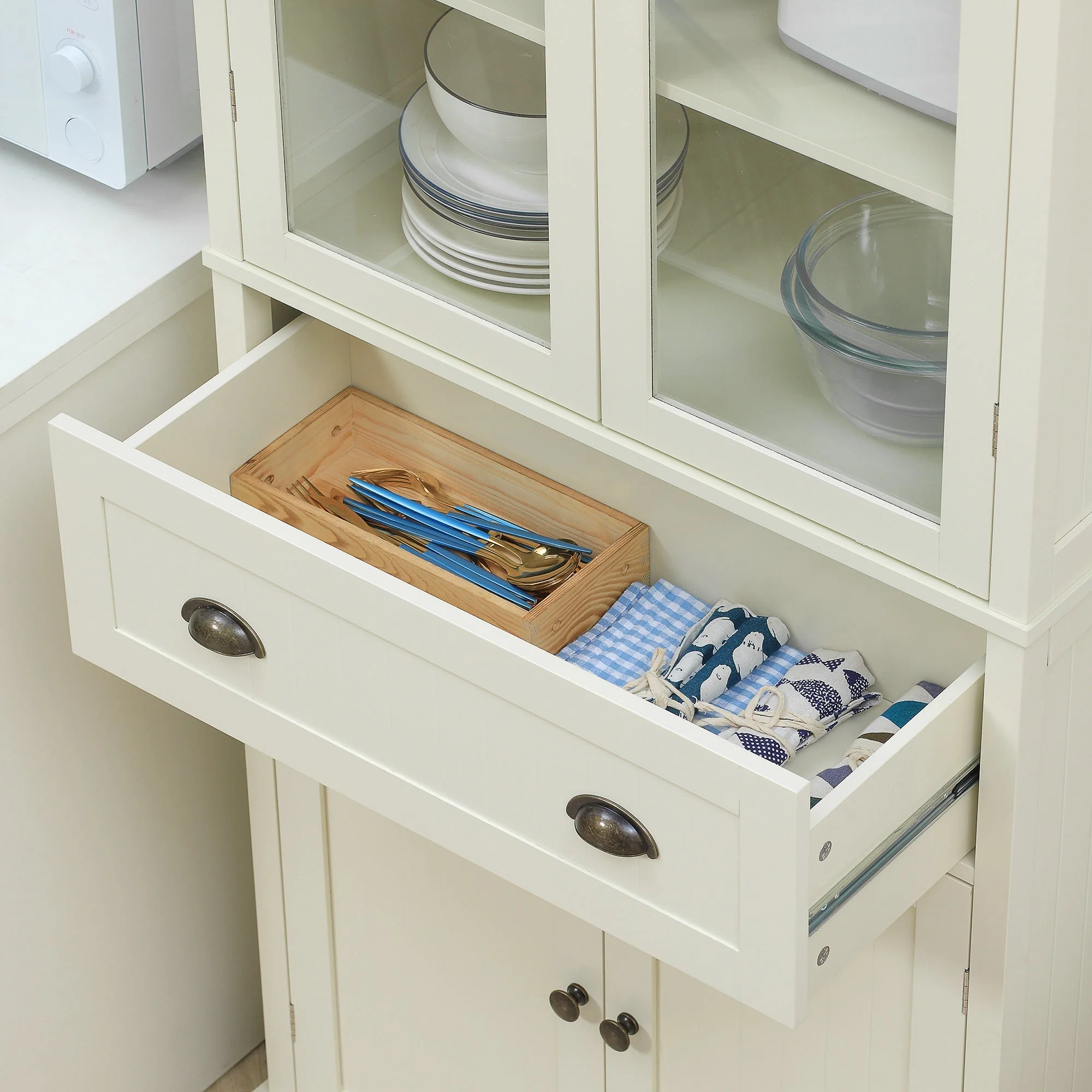 Freestanding Kitchen Cupboard - Image 9