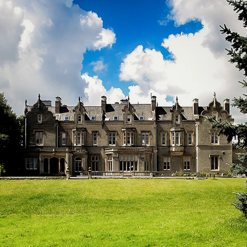 One Night Escape with Dinner - Gift Experience for Two - Image 4