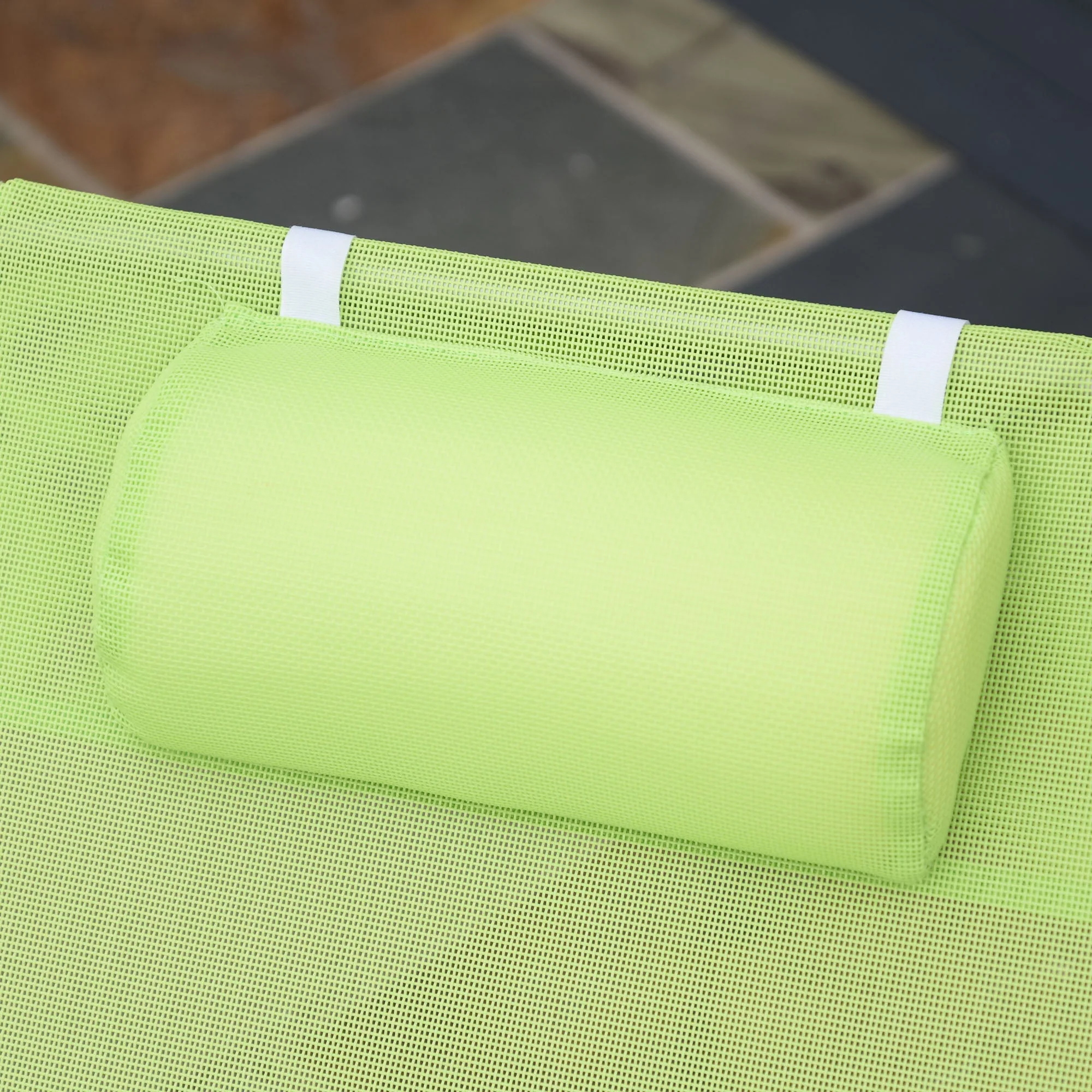 Outdoor Foldable Sun Lounger - Image 9